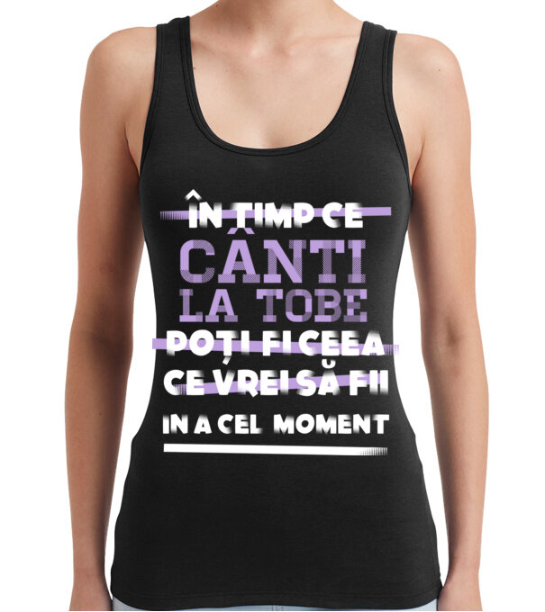  model  pe tricou