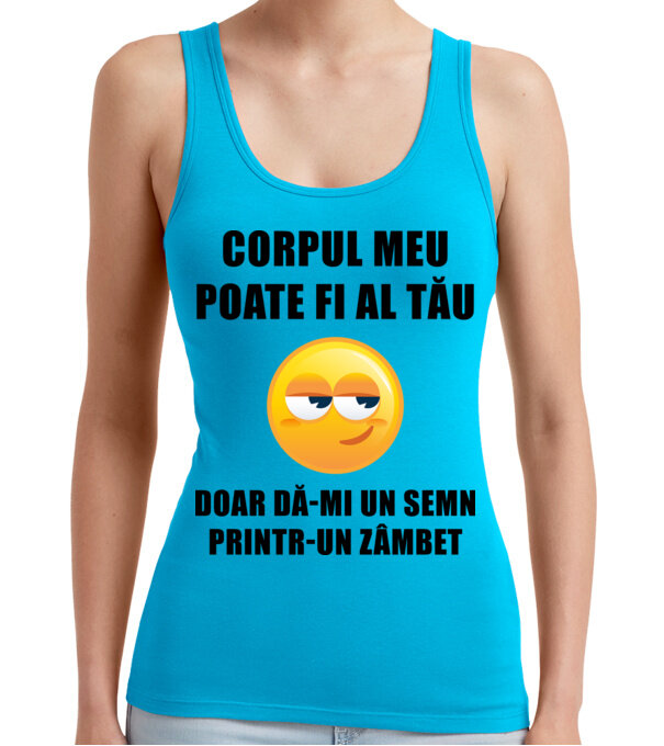  model  pe tricou