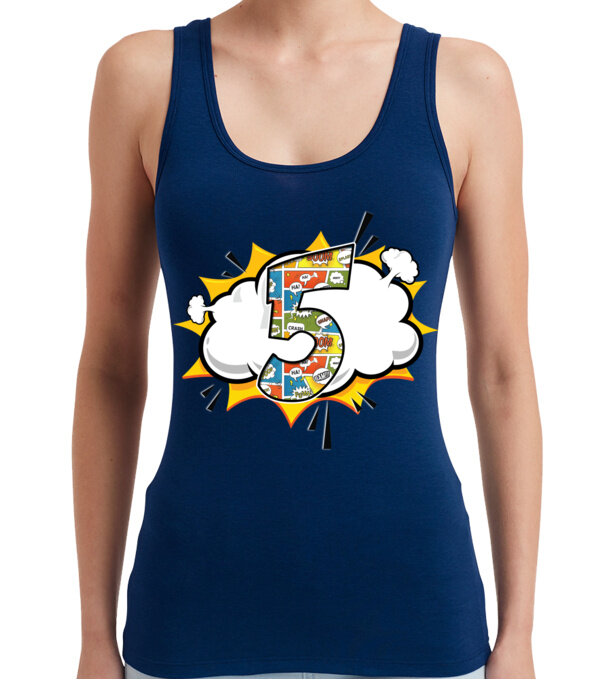  model  pe tricou