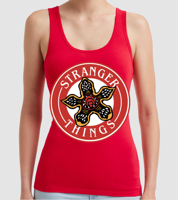 stranger things logo bucks model roșu pe tricou