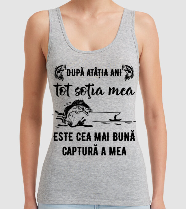 după atâția ani, tot soția mea este cea mai bună captură a mea D9914124 model gri pe tricou