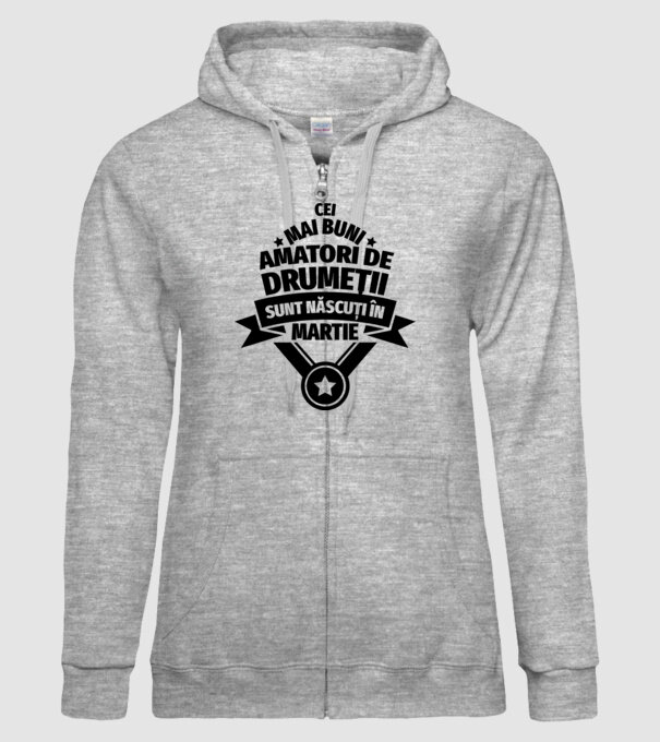 Cei mai buni amatori de drumeții sunt născuți în Martie model gri pe tricou
