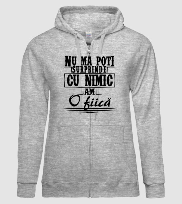 Nu mă poți surprinde cu nimic, am o fiică model gri pe tricou