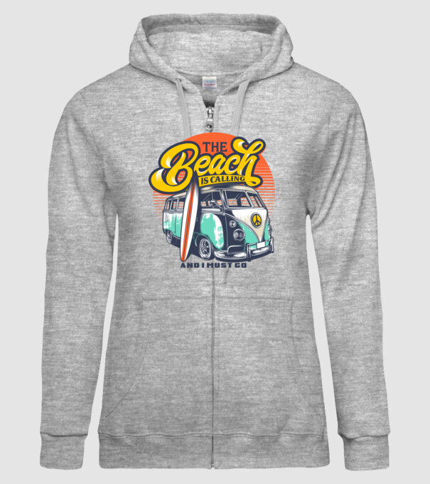 The Beach is Calling model gri pe tricou
