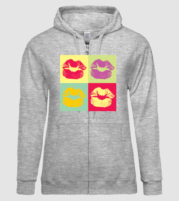 Pop Art Kiss model gri pe tricou