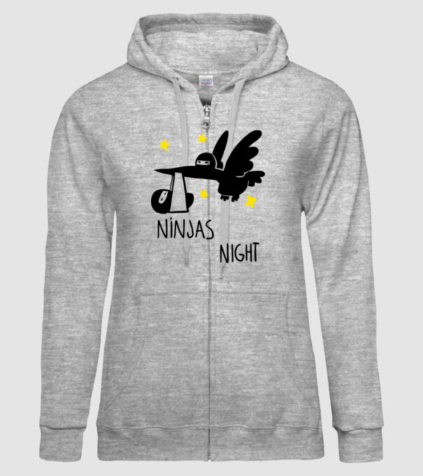 Ninja model gri pe tricou