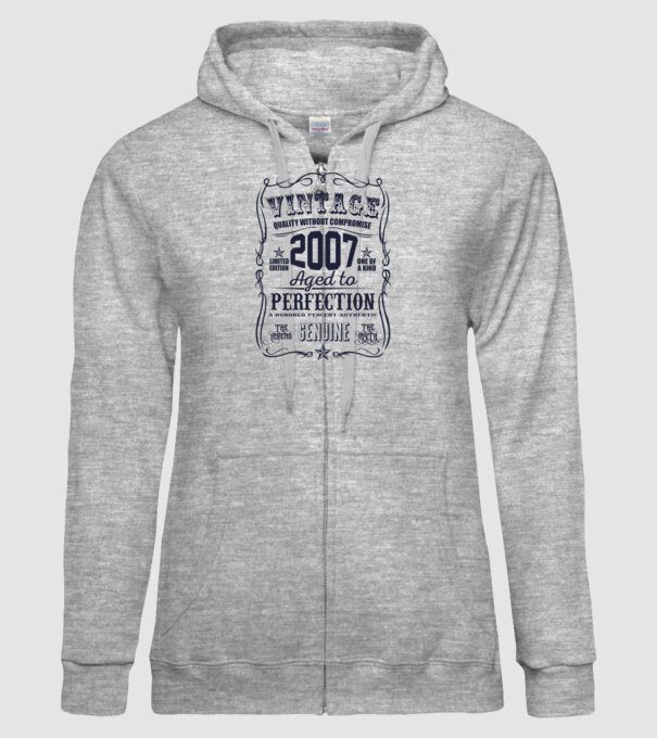 Vintage Perfection - 2007 model gri pe tricou