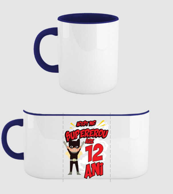 Acest mic supererou are 12 ani model albastru închis pe tricou