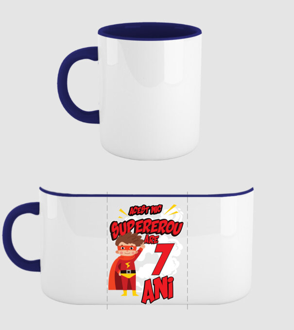 Acest mic supererou are 7 ani model albastru închis pe tricou