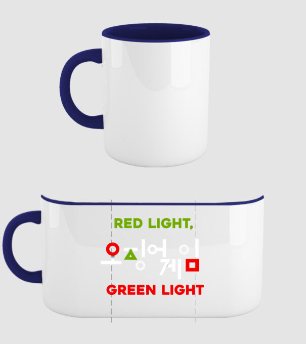 red light green light model albastru închis pe tricou