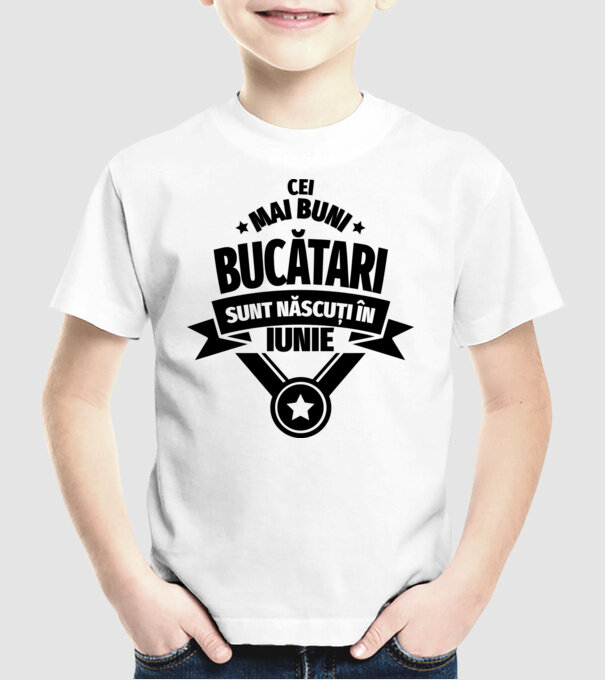 Cei mai buni bucătari sunt născuți în Iunie model alb pe tricou