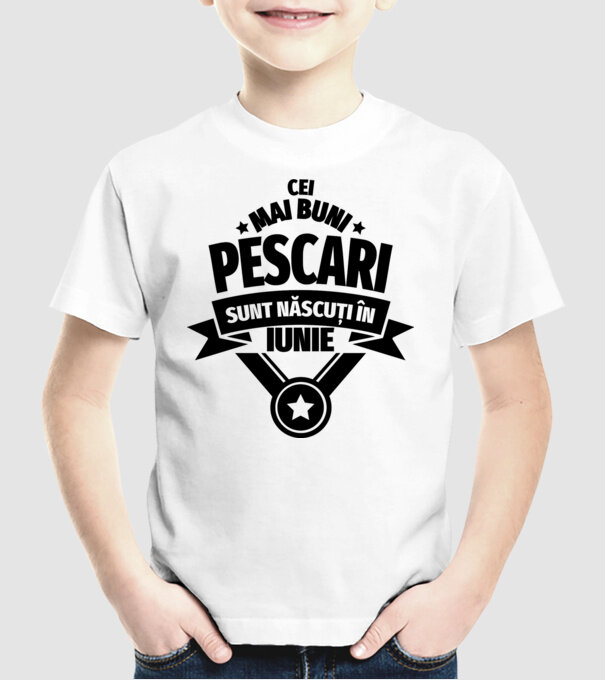 Cei mai buni pescari sunt născuți în iunie model alb pe tricou