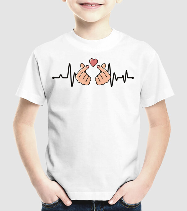 Kpop heartbeaT model alb pe tricou