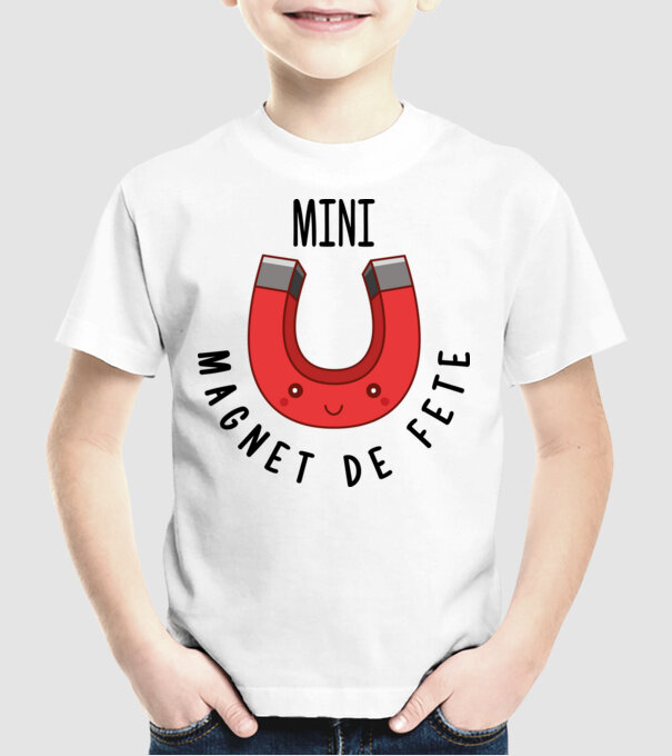 Mini magnet de fete model alb pe tricou