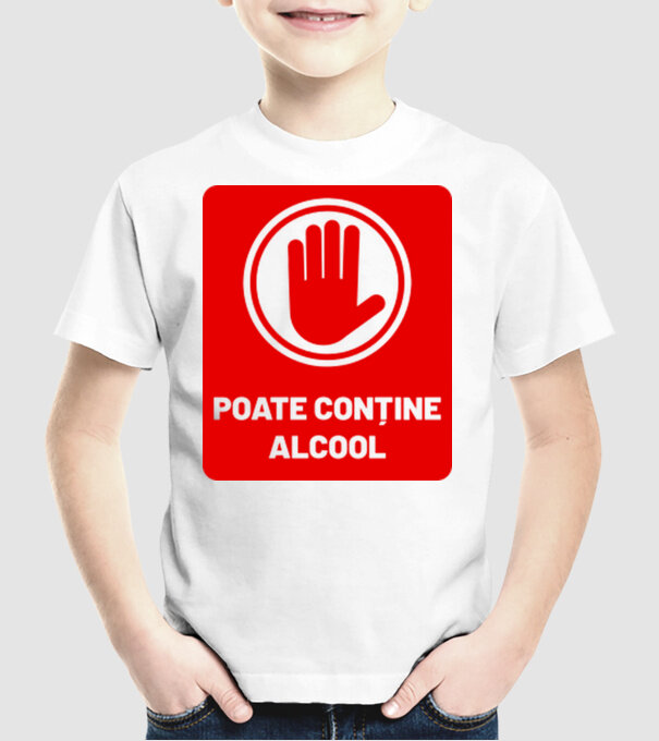 poate conține alcool model alb pe tricou