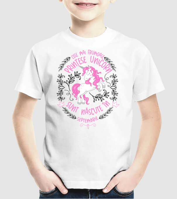 Cele mai frumoase prințese unicorn sunt născute în Septembrie model alb pe tricou