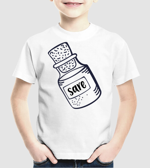 sare model alb pe tricou