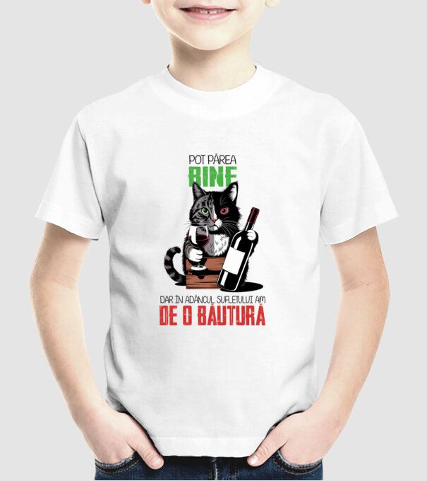 sunt bun pentru o băutură Alb model alb pe tricou