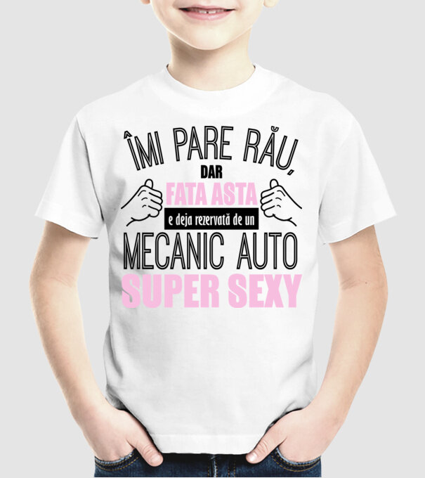 Îmi pare rău, dar fata asta e deja rezervată de un MECANIC AUTO super sexy model alb pe tricou