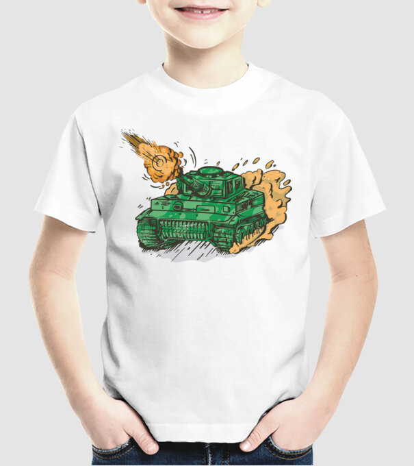 Tancuri model alb pe tricou