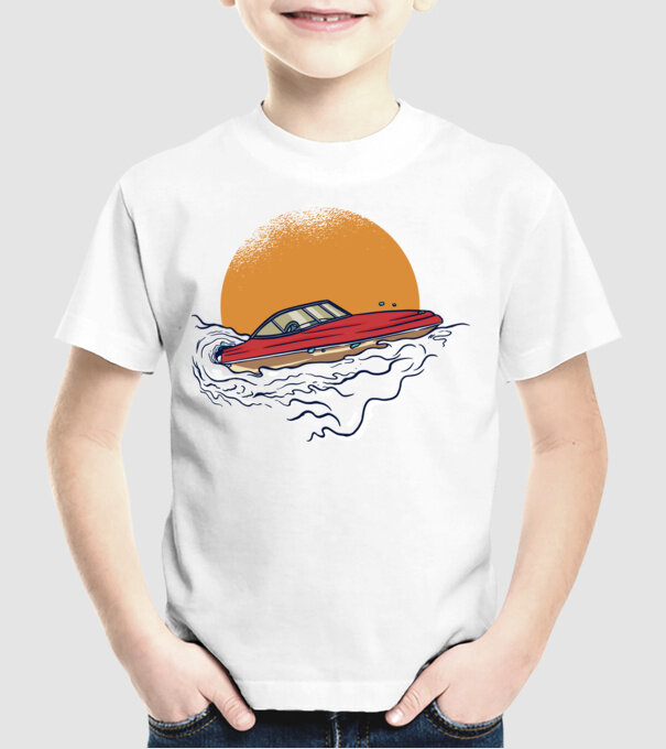 Vapoare model alb pe tricou