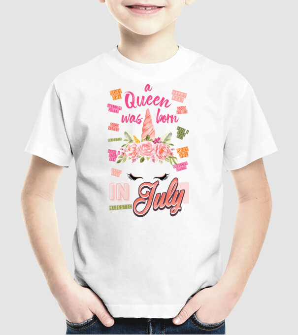 A queen was born in JÚLIUS model alb pe tricou