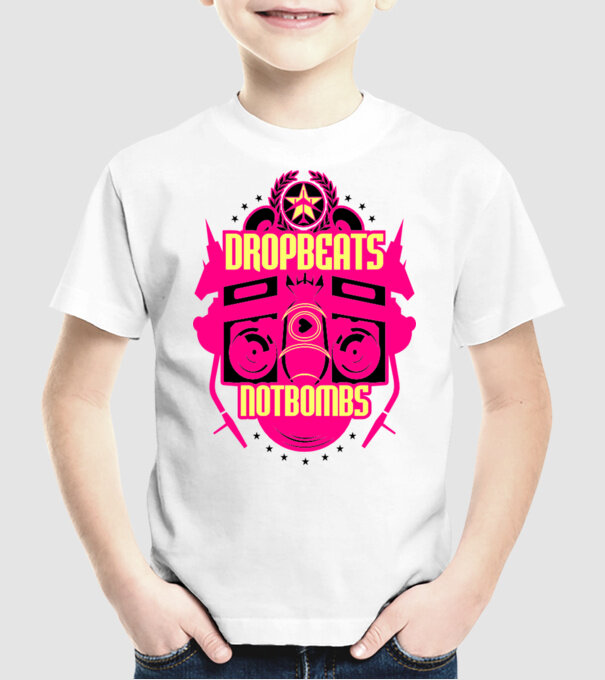 Drop Beats Not Bombs model alb pe tricou