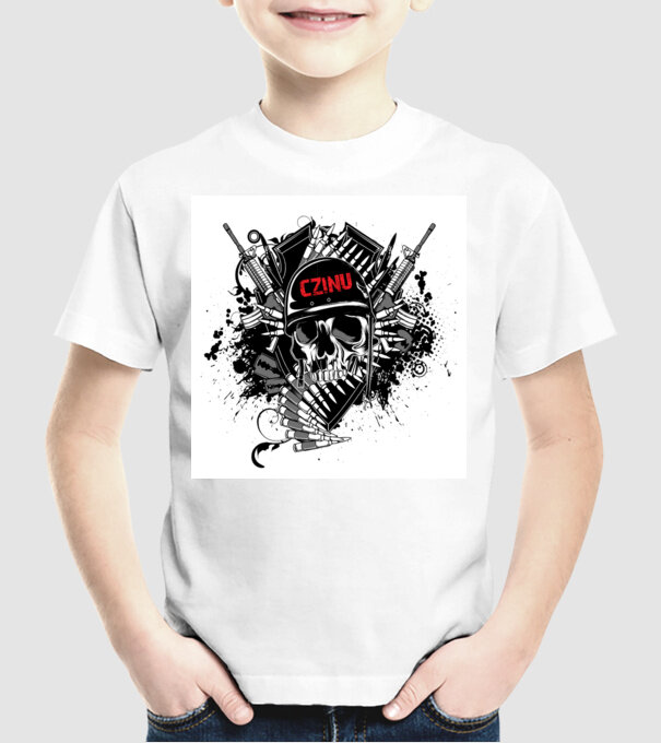 luptă model alb pe tricou