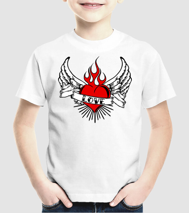 love model alb pe tricou
