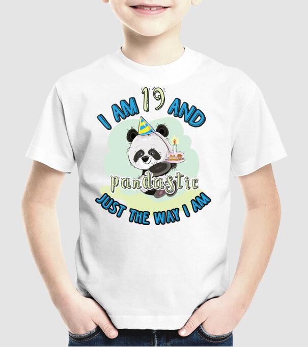 PANDASTIC 19 model alb pe tricou