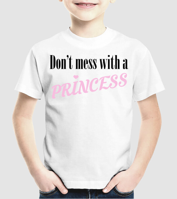 Princess model alb pe tricou