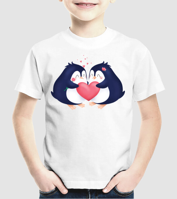PINGUIN ÎNDRĂGOSTIT model alb pe tricou