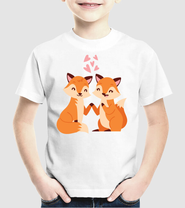 VULPI ÎNDRĂGOSTITE model alb pe tricou
