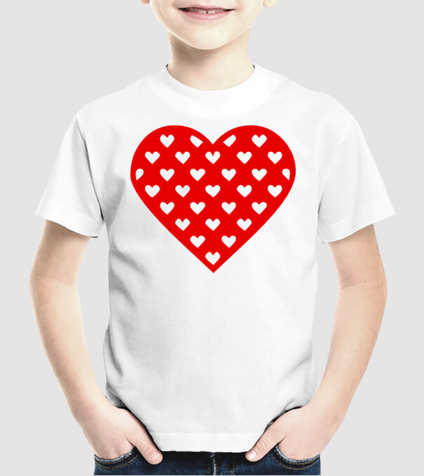 Inimă în inimă model alb pe tricou
