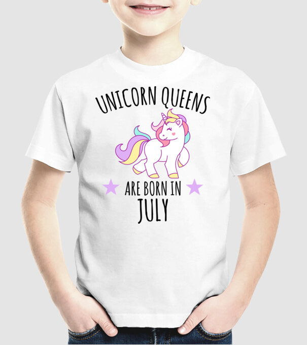 Unicorn queens are born in - July model alb pe tricou
