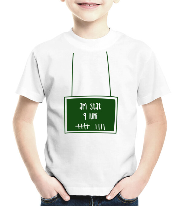  model  pe tricou
