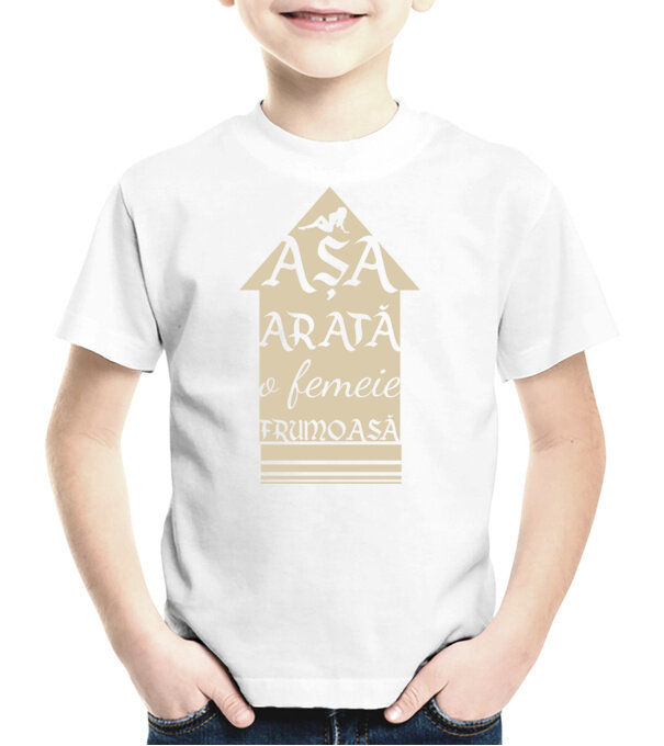  model  pe tricou