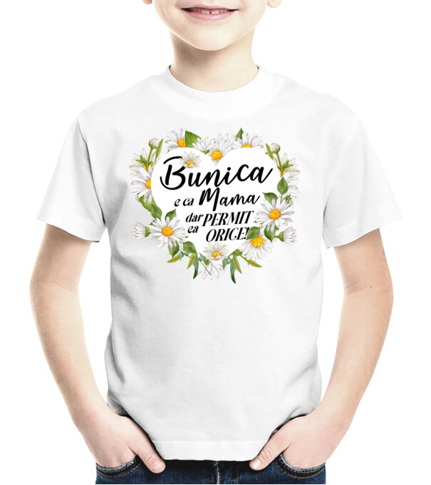  model  pe tricou