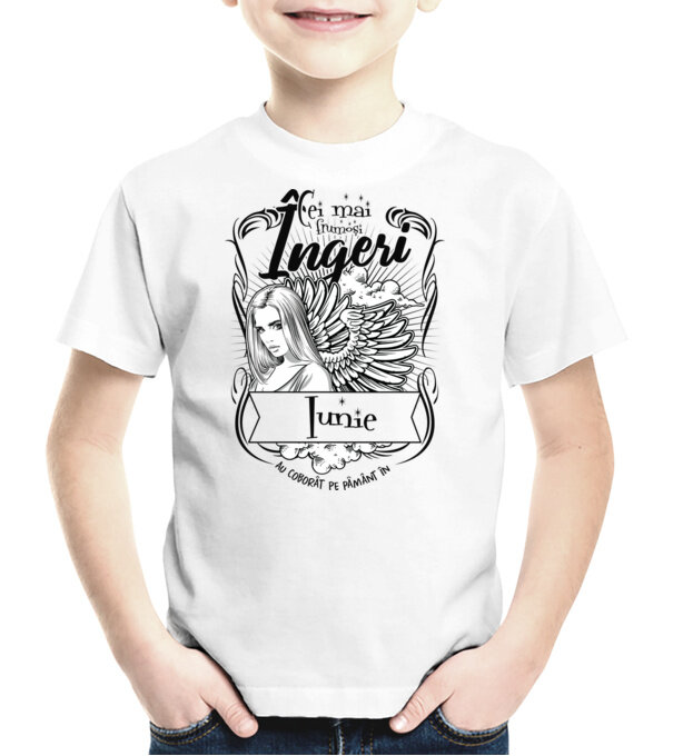  model  pe tricou