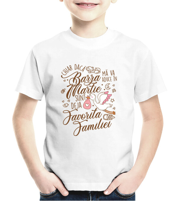  model  pe tricou