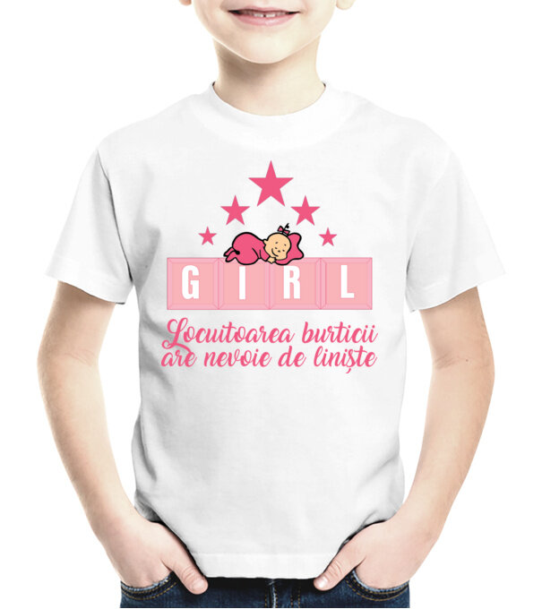  model  pe tricou
