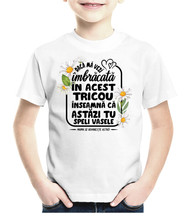  model  pe tricou