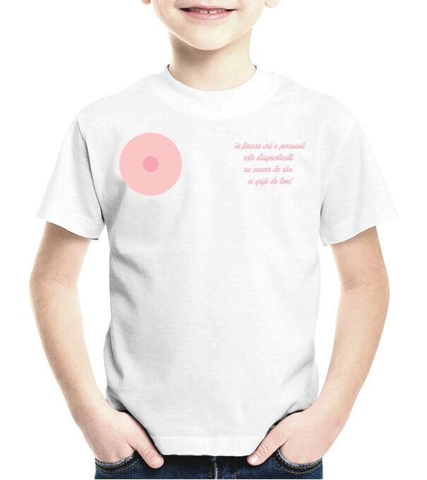  model  pe tricou