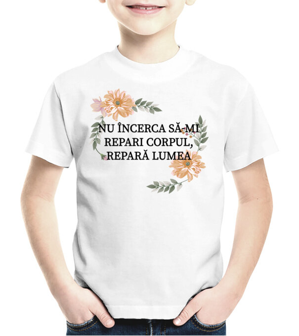  model  pe tricou
