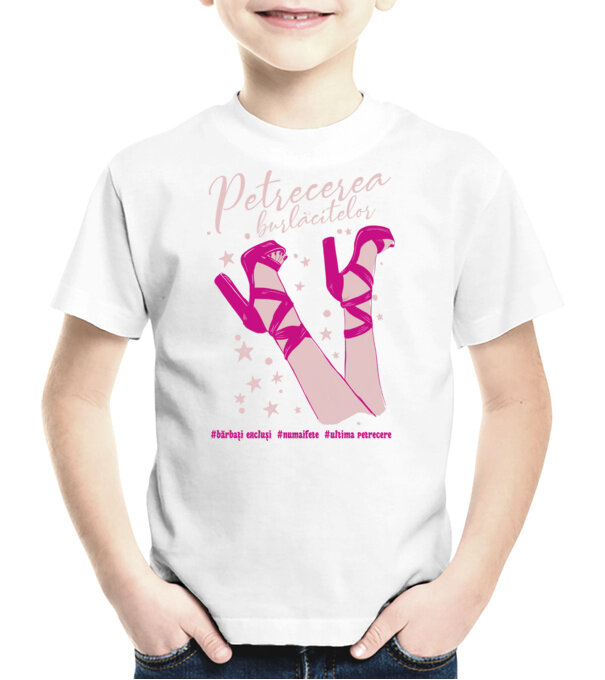  model  pe tricou