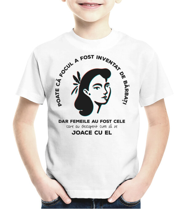  model  pe tricou