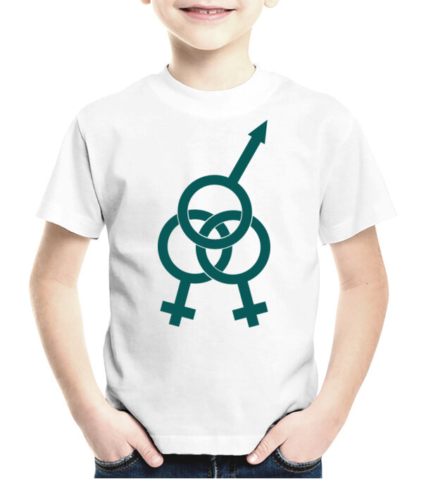  model  pe tricou