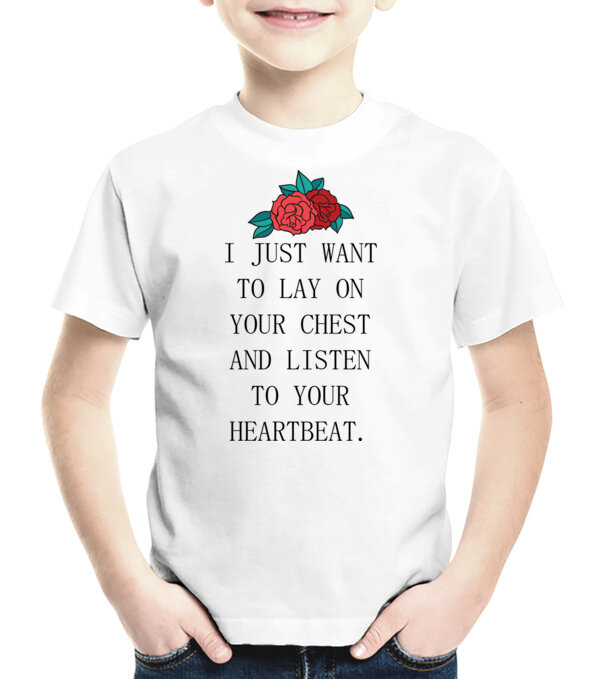  model  pe tricou