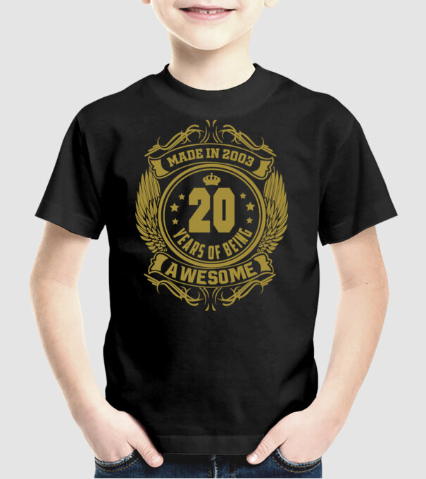 20 years of being awesome winged model negru pe tricou