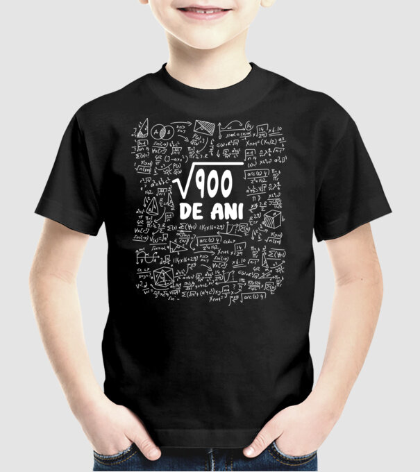 √900 de ani model negru pe tricou